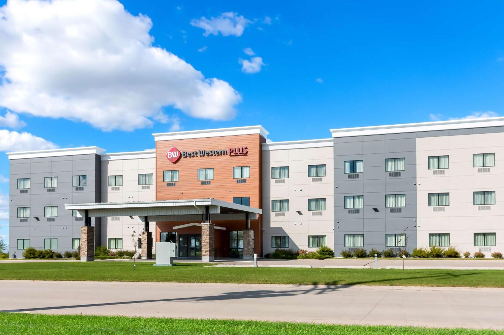 Best Western Plus Morden Luaran gambar